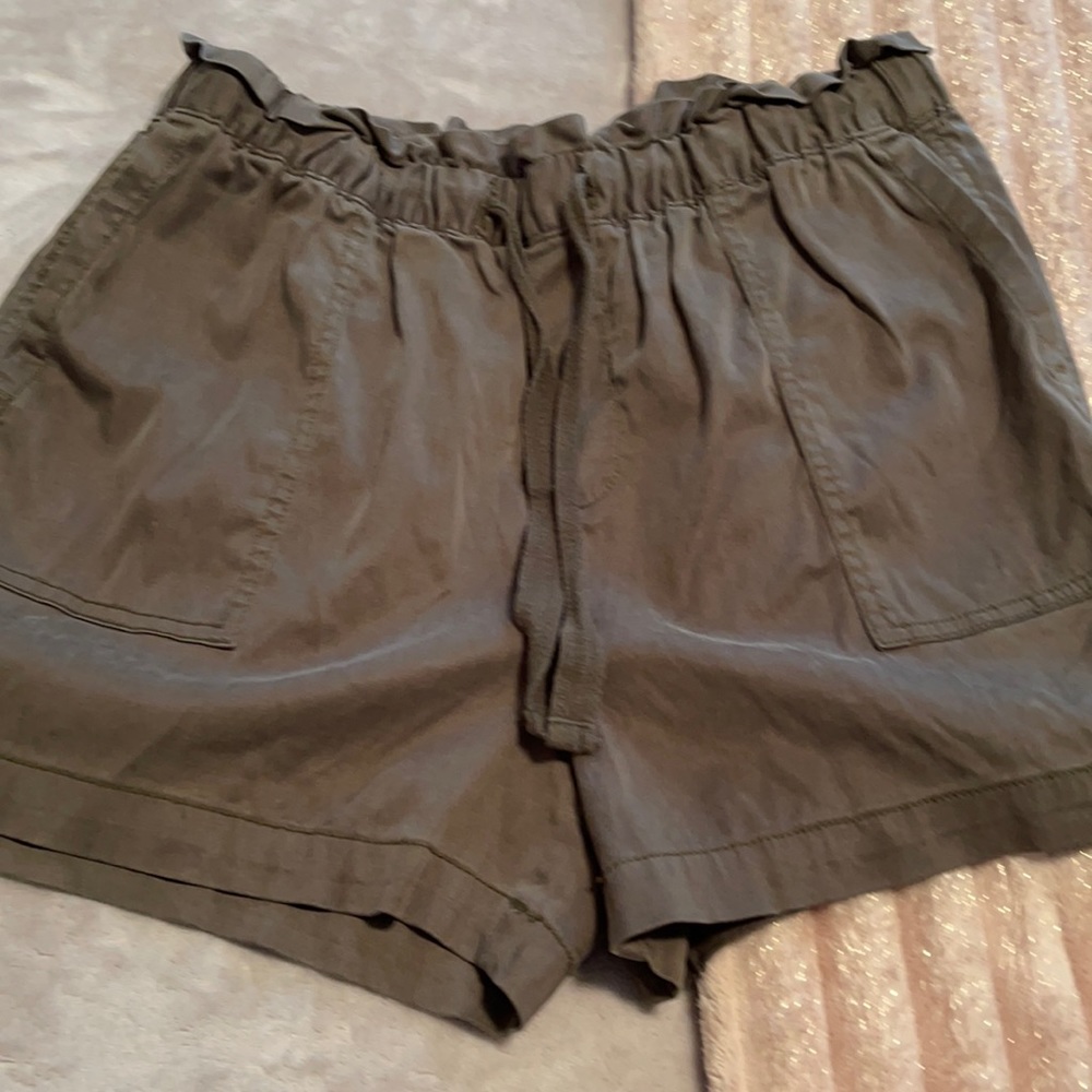 Paper bag shorts